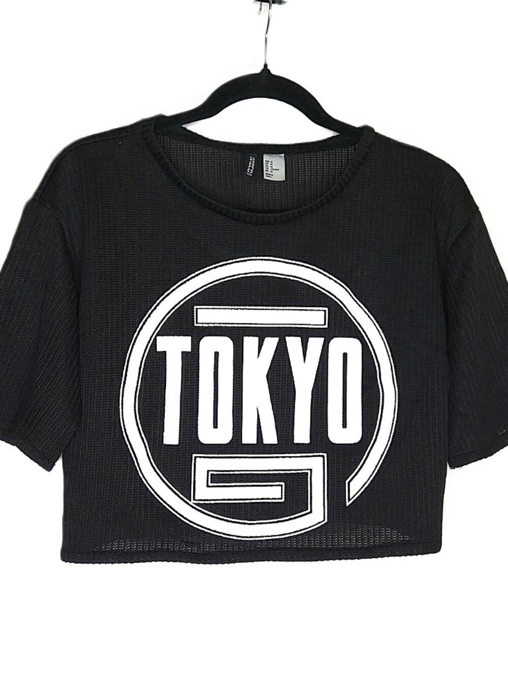 H&M DIVIDED Tokyo Graphic Crop Top Black Net Open Weave Short Sleeve Stretch M